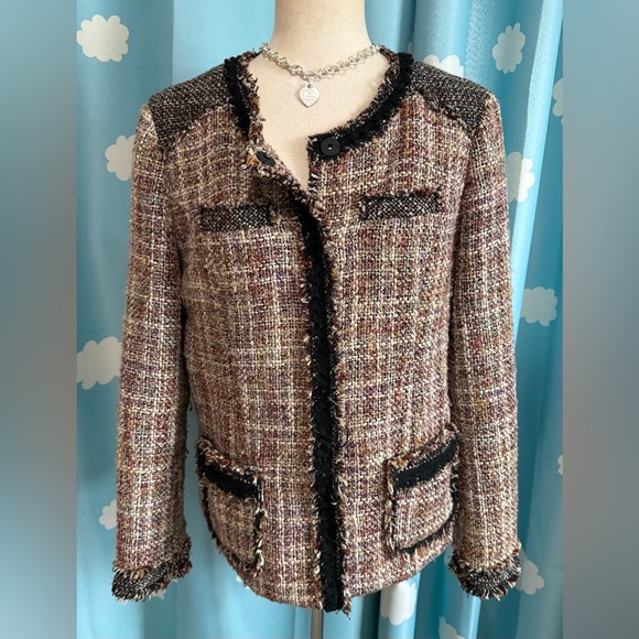 Brown tones tweed classic jacket. Fits like 12 - Picture 4 of 7